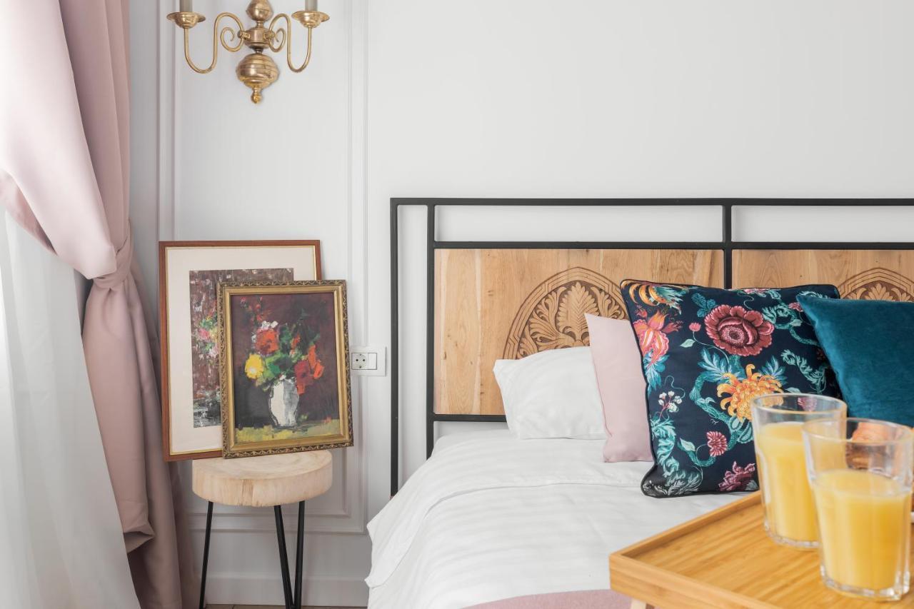 Eclectic 3 Bedroom Calea Victoriei By Urbanesq بوخارست المظهر الخارجي الصورة