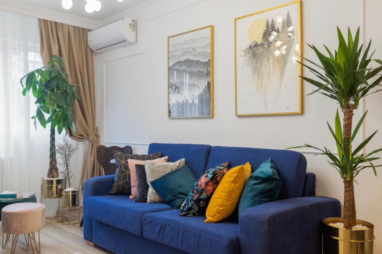 Eclectic 3 Bedroom Calea Victoriei By Urbanesq بوخارست المظهر الخارجي الصورة